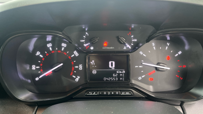 Citroen C3 Aircross 1.2 PureTech 110 C-Series 5dr Petrol Hatchback